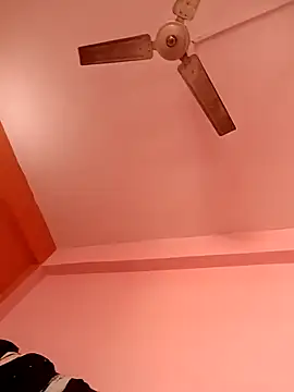 Snapshot of Hott_locky chatting on 12, 10, 2025 Hott locky online show from 12, 10, 2025