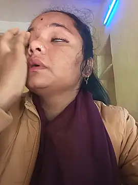 Hot Shredha online show from 8, 11, 2025