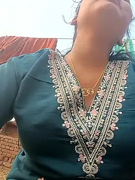 Hot Shredha online show from 24, 11, 2025