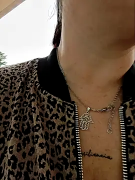 bichota85 online show from 2, 11, 2025