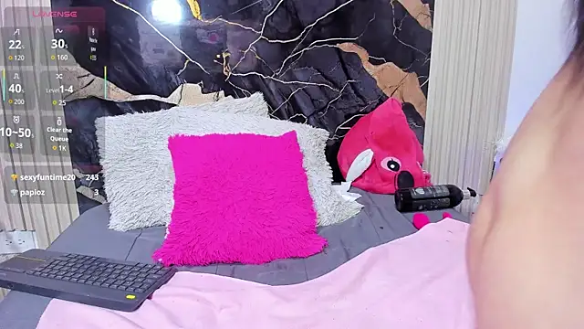 brittanyy20 online show from 14, 7, 2026