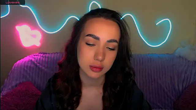 Mia cutie77 online show from 3, 11, 2025