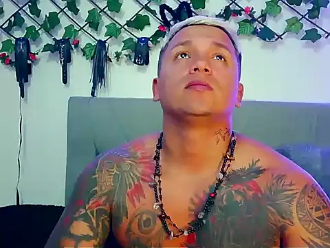 Snapshot of MR777DESIRE chatting on 19, 9, 2025 MR777DESIRE online show from 19, 9, 2025