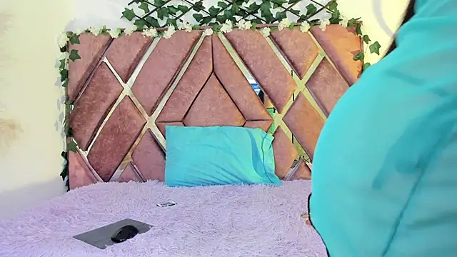 Flufi 740 online show from 29, 9, 2025