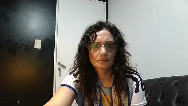 dulcefanny online show from 4, 7, 2026