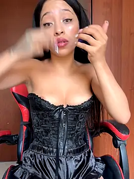 CatalinaBel online show from 13, 11, 2025