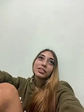 loirinhaaa online show from 21, 11, 2025