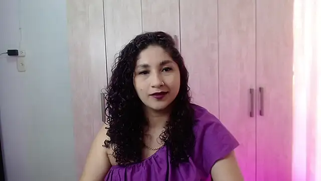 Gia Dior online show from 3, 11, 2025