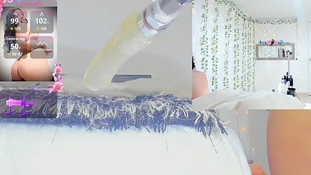 Ashley  Jones   online show from 18, 4, 2026