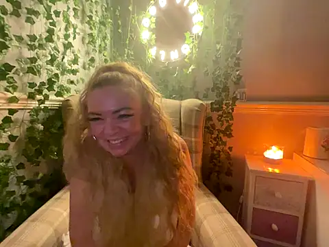 BonnyDesire online show from 16, 10, 2025