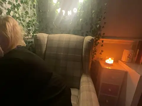 BonnyDesire online show from 21, 11, 2025