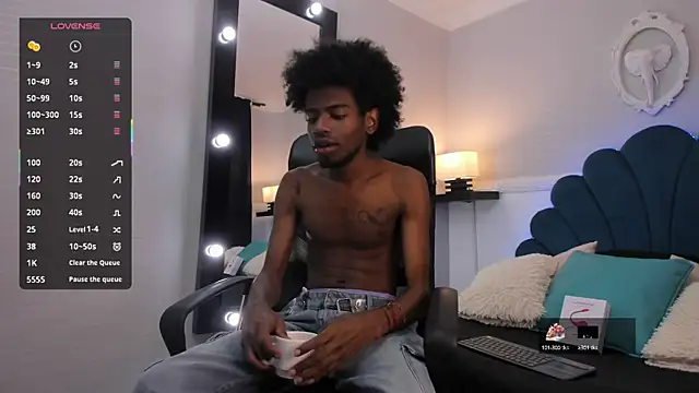 Snapshot of AllexJacob chatting on 11, 10, 2025 AllexJacob online show from 11, 10, 2025