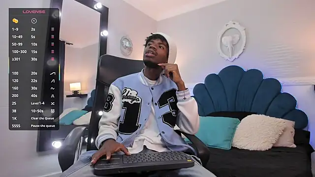 Snapshot of AllexJacob chatting on 25, 10, 2025 AllexJacob online show from 25, 10, 2025