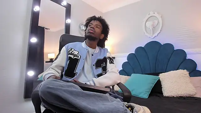 Snapshot of AllexJacob chatting on 28, 10, 2025 AllexJacob online show from 28, 10, 2025