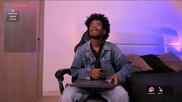 Snapshot of AllexJacob chatting on 24, 11, 2025 AllexJacob online show from 24, 11, 2025