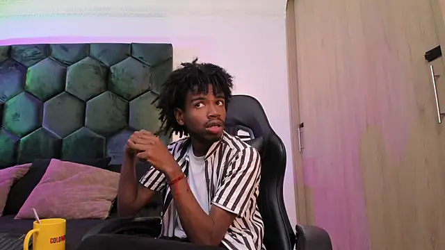 AllexJacob online show from 28, 2, 2026