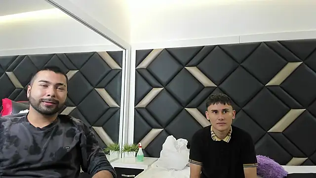 Hot Threesomee online show from 25, 11, 2025