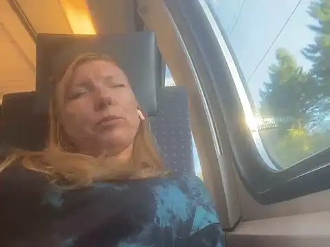 JenyJansi online show from 19, 9, 2025