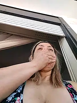 Lunita86 online show from 6, 1, 2026