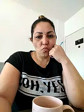 Snapshot of Lunita86 chatting on 24, 4, 2026 Lunita86 online show from 24, 4, 2026
