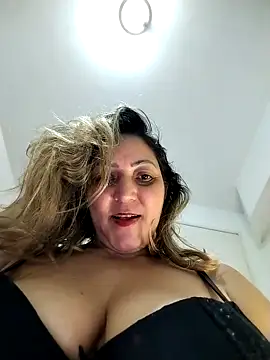 Snapshot of Lunita86 chatting on 13, 5, 2026 Lunita86 online show from 13, 5, 2026