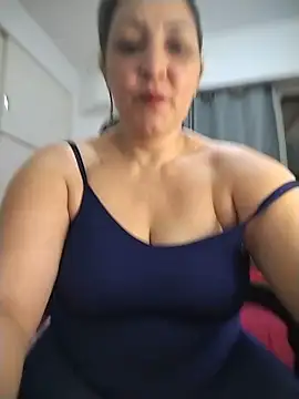 Snapshot of Lunita86 chatting on 2, 6, 2026 Lunita86 online show from 2, 6, 2026