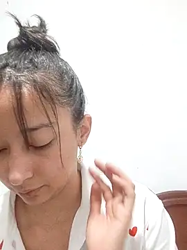 Vale stone  online show from 1, 4, 2026