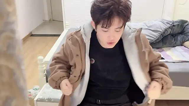 xlong00099 online show from 18, 11, 2025