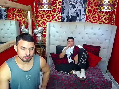 Snapshot of LATINBOYSPEIN chatting on 29, 9, 2025 LATINBOYSPEIN online show from 29, 9, 2025
