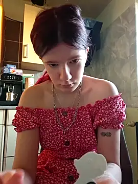 Hot SkinnyGirl online show from 17, 4, 2026