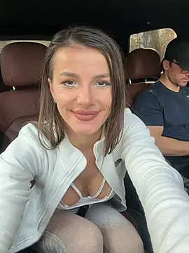 Snapshot of fit_vic chatting on 4, 3, 2026 fit vic online show from 4, 3, 2026