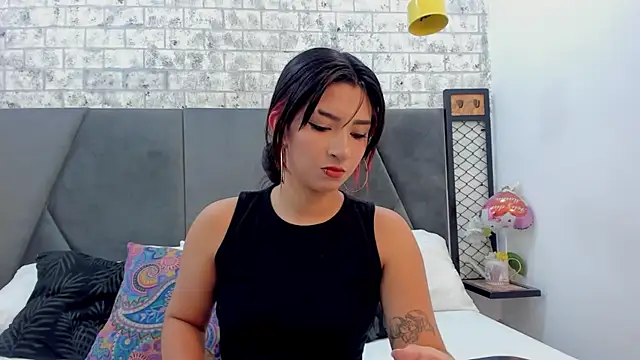 KENDRAOWEN online show from 2, 10, 2025