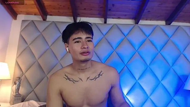 Clement Reyes online show from 4, 11, 2025