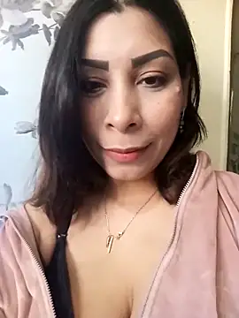 Snapshot of Dominika_a chatting on 14, 10, 2025 Dominika a online show from 14, 10, 2025