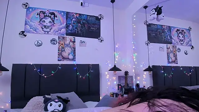 SabrinaV  online show from 9, 3, 2026