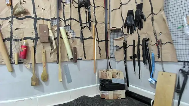 Snapshot of BDSM_MEDUZA chatting on 8, 5, 2026 BDSM MEDUZA online show from 8, 5, 2026