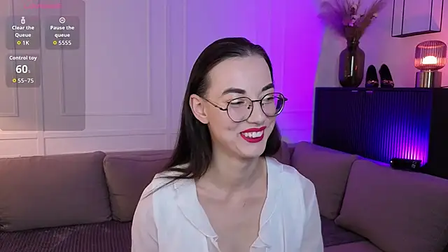 Snapshot of EmmaJakson chatting on 23, 9, 2025 EmmaJakson online show from 23, 9, 2025