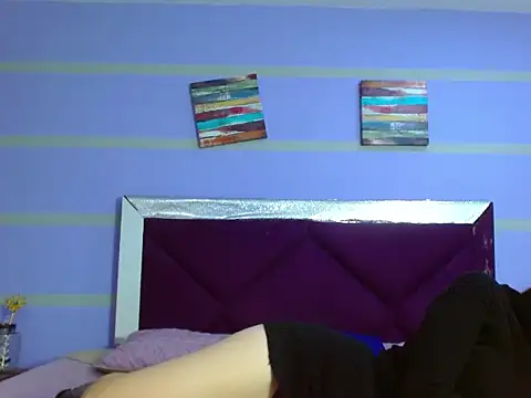 Emily Swiftt online show from 11, 11, 2025