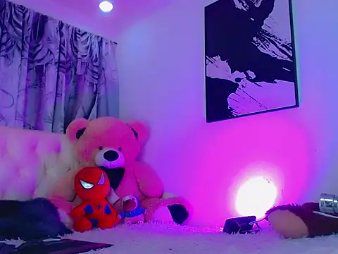 Julia Bulette1 online show from 4, 12, 2025