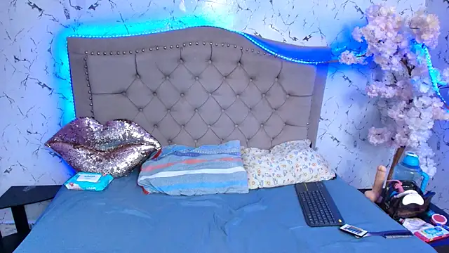 Carolina Sweet1 online show from 7, 1, 2026