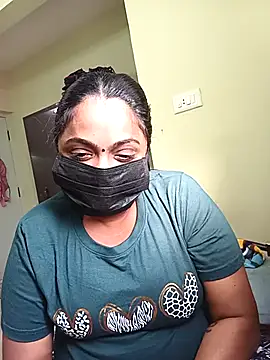 queendivya online show from 7, 10, 2025