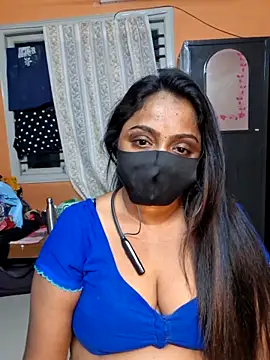 queendivya online show from 3, 6, 2026
