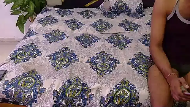 Snapshot of Lovelyy-couple chatting on 6, 2, 2026 Lovelyy-couple online show from 6, 2, 2026