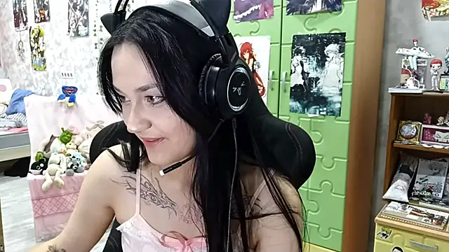 Snapshot of MiaJuiceee chatting on 26, 9, 2025 MiaJuiceee online show from 26, 9, 2025