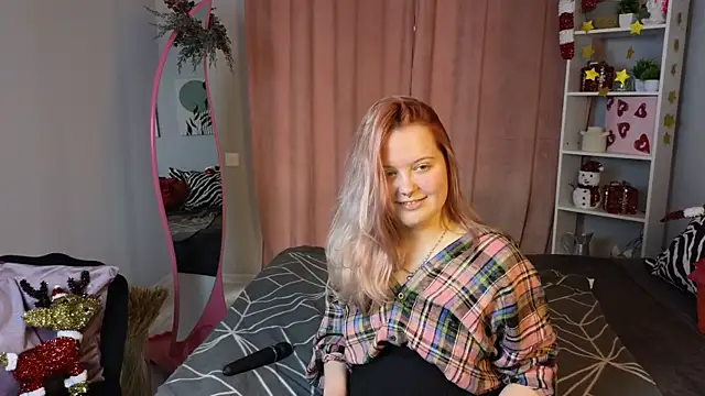 RoseThomas  online show from 15, 12, 2025