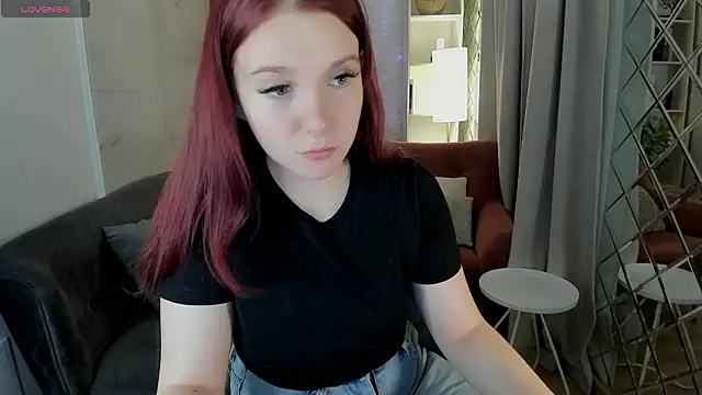 Layla Glam online show from 20, 3, 2026