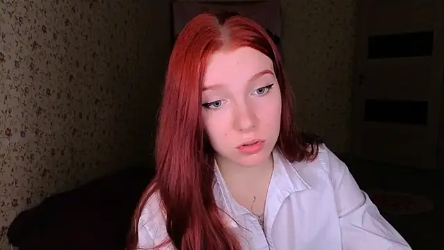 Snapshot of Layla_Glam chatting on 4, 6, 2026 Layla Glam online show from 4, 6, 2026
