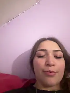 EllaClarke online show from 5, 4, 2026