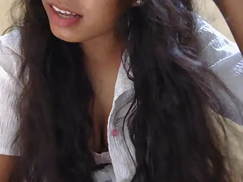 Snapshot of dreamgirl786 chatting on 21, 9, 2025 dreamgirl786 online show from 21, 9, 2025