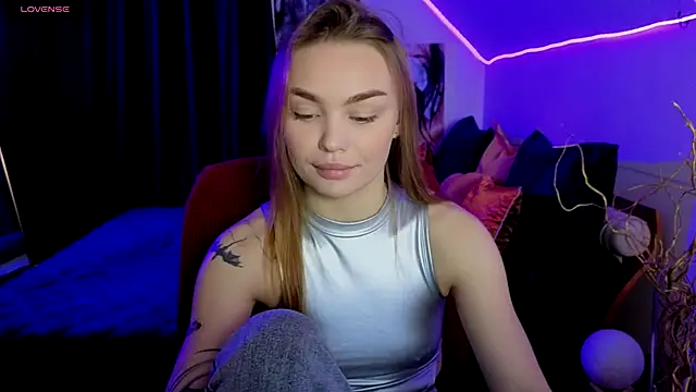 KitsyMoore online show from 24, 10, 2025